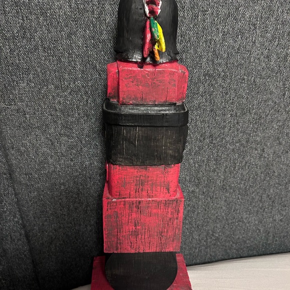 Chicago Blackhawks Team Gardens Statue - Picture 2 of 3